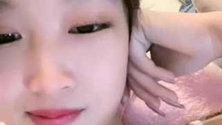 我拍了一张自拍并操了我的男朋友