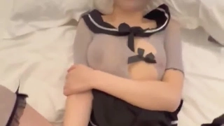HEZ-444 寝取られ温泉旅行 夫の隣で声を殺してイキまくる美人巨乳妻 生中出しマッサージ4時間
