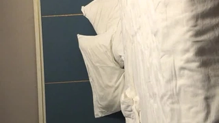 萌鹿鹿自拍热舞~ (1) 却不小心露出神秘的三角洲?!